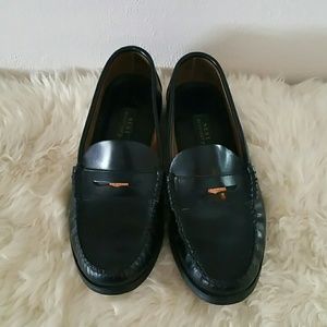 Black loafers (T2)